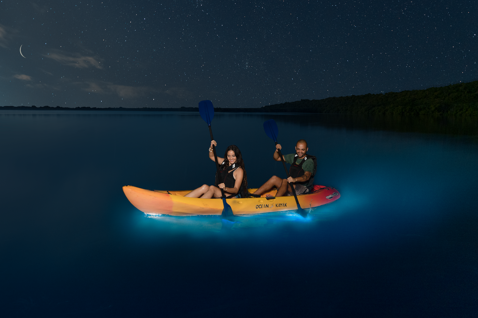 bioluminiscent kayaking in puerto rico